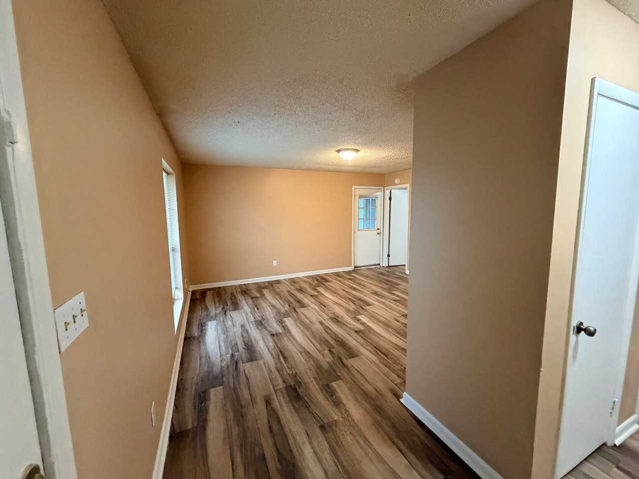 1235 Ponderosa Dr - Photo 3 of 14