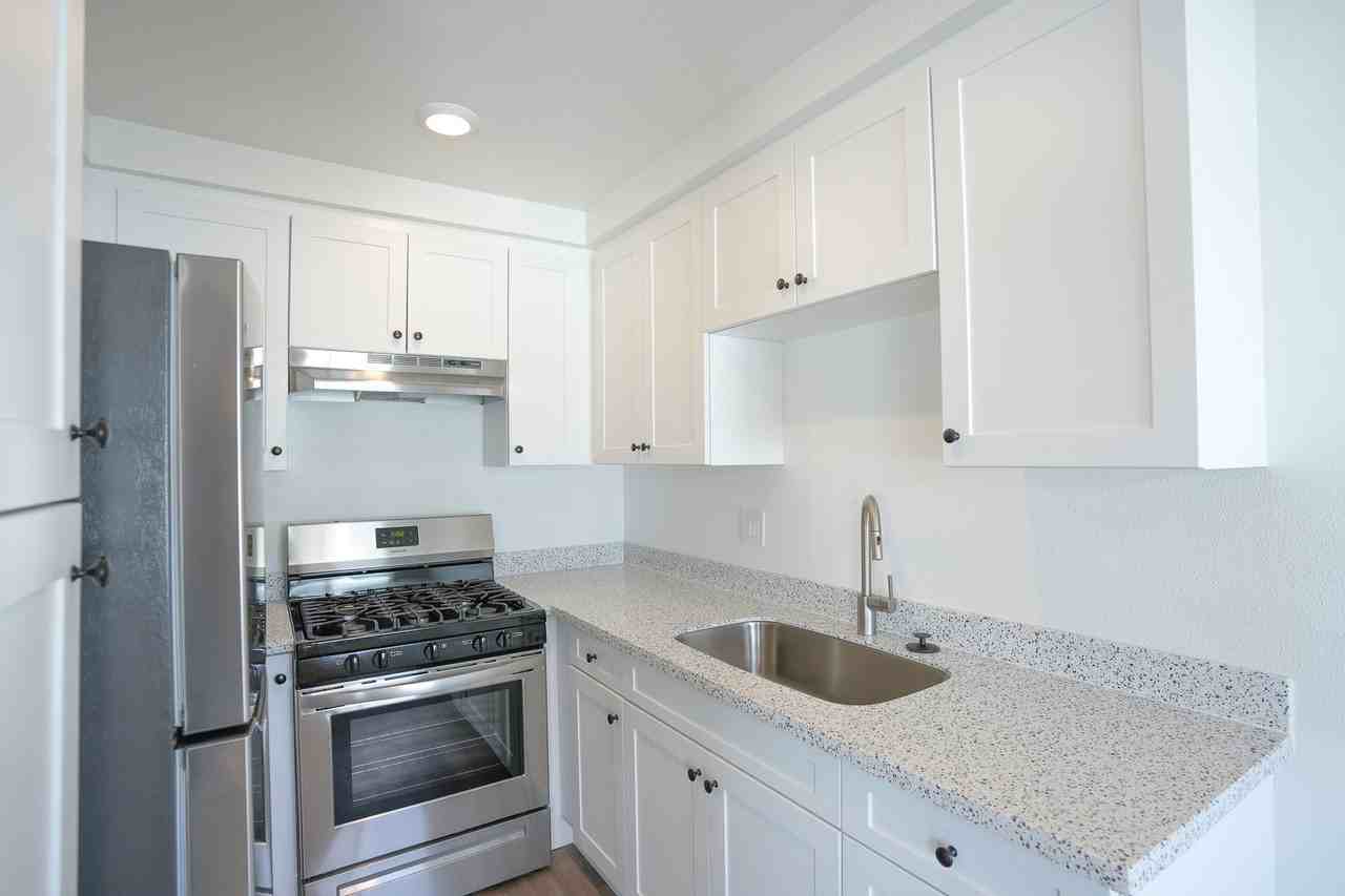 The Bryant - Photo 2 of 22