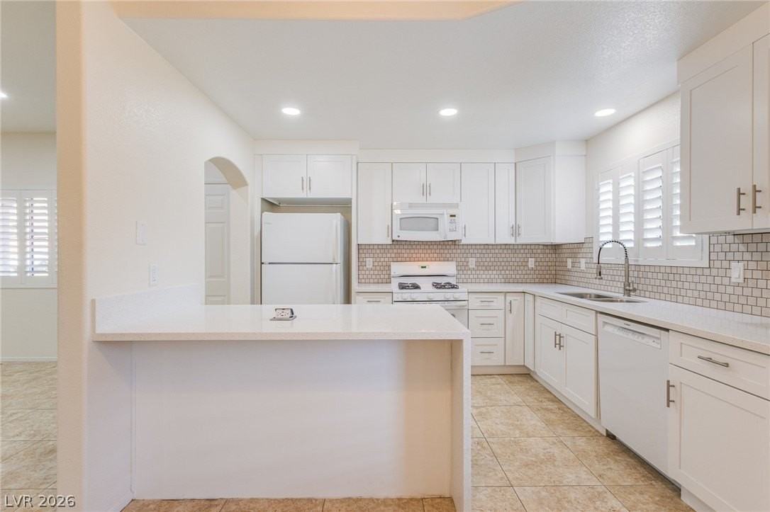 300 Pine Haven St #101 - Photo 7 of 27