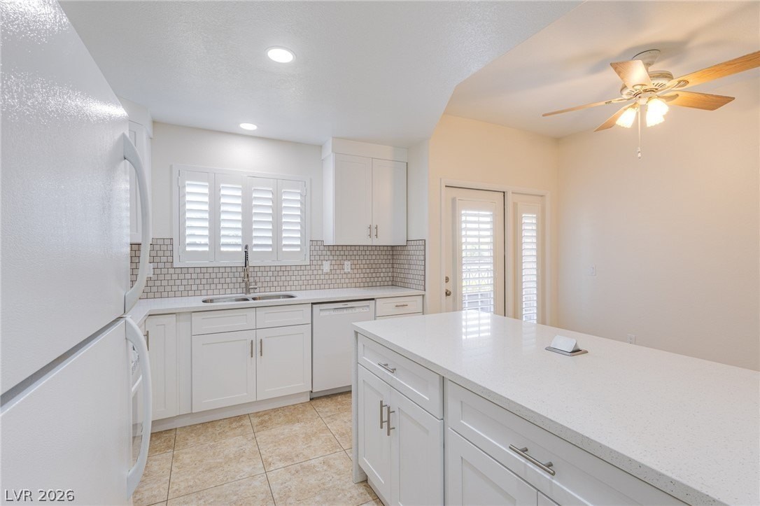300 Pine Haven St #101 - Photo 5 of 27