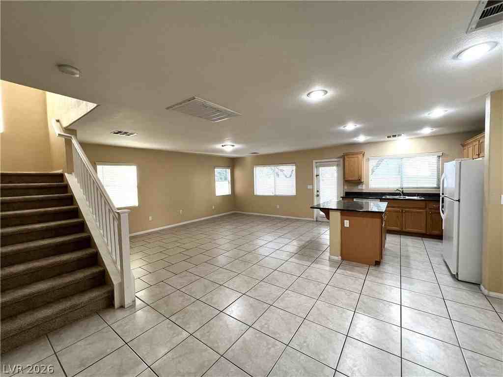 7366 Lagoon Blue St - Photo 4 of 32