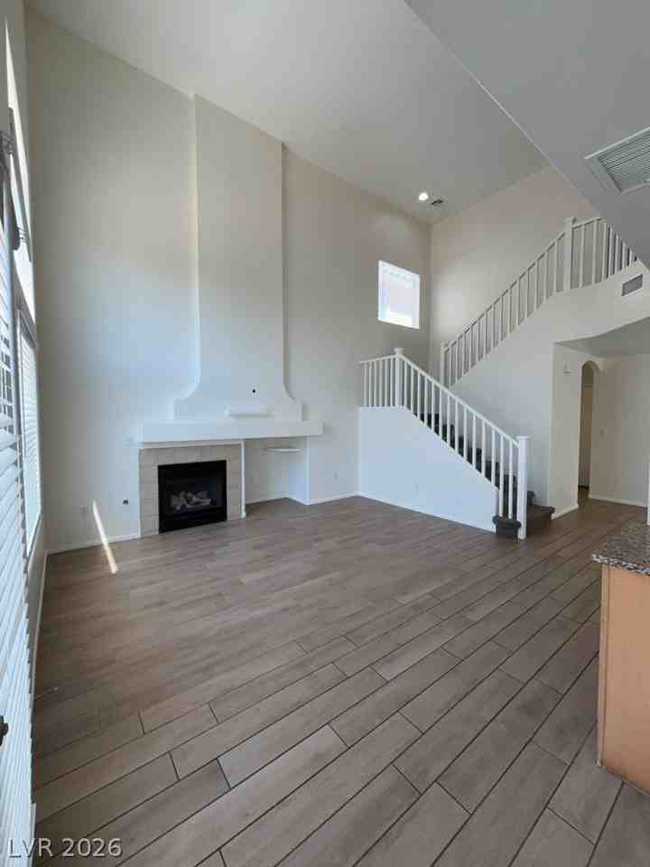 9237 Harbor Stream Ave - Photo 3 of 19