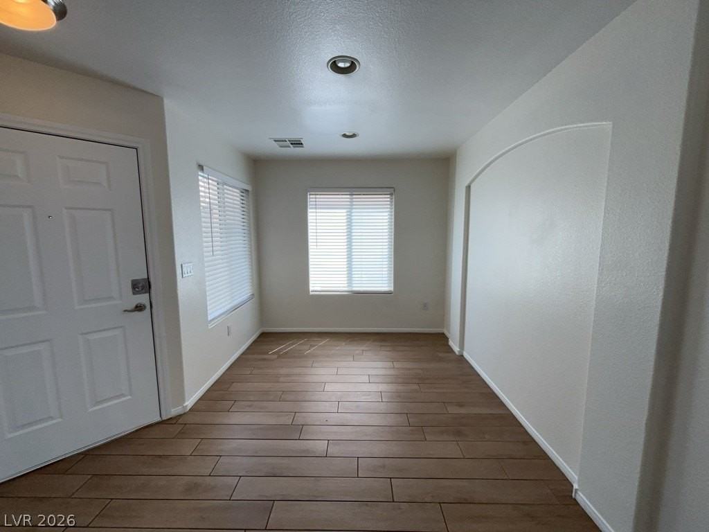 9237 Harbor Stream Ave - Photo 7 of 19