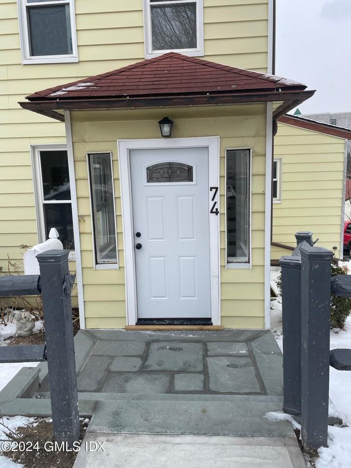74 N Water St - Photo 2 of 24