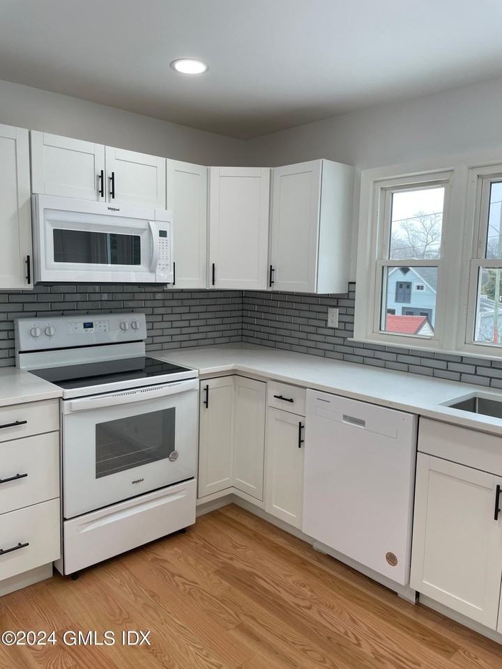 74 N Water St - Photo 5 of 24