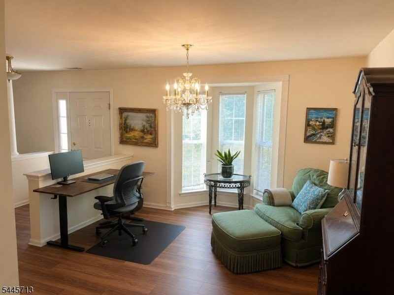 1501 Stech Dr - Photo 6 of 28