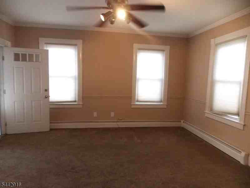 43 E Somerset St - Photo 5 of 9