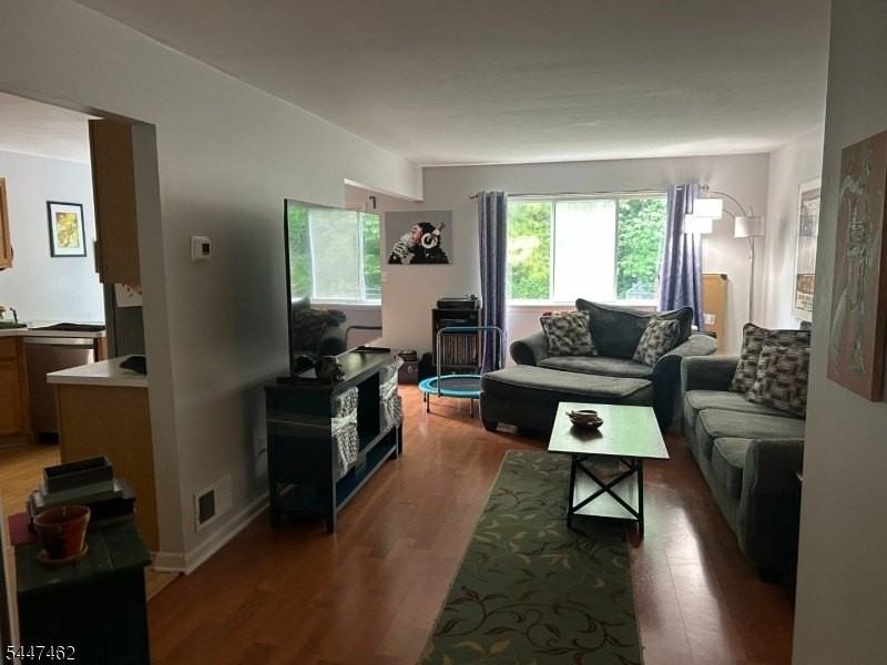 45 Meadow Pond Rd - Photo 2 of 4