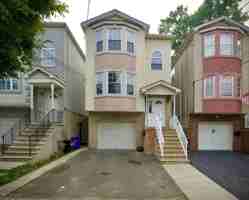featured image of 452 Marshall St