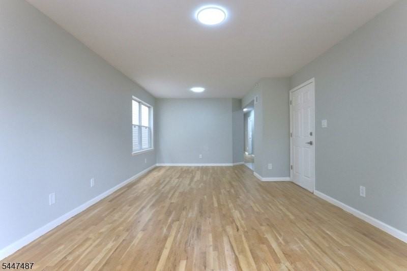 452 Marshall St - Photo 6 of 15