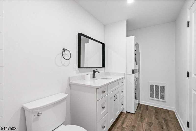 54 W Somerset St #REAR - Photo 4 of 12