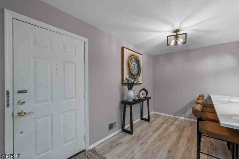 3207 Winder Dr - Photo 4 of 20