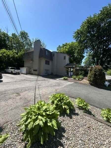 362 Rutherford Ave #6