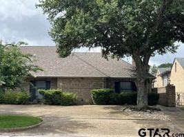 featured image of 418 Woodland Hills Dr