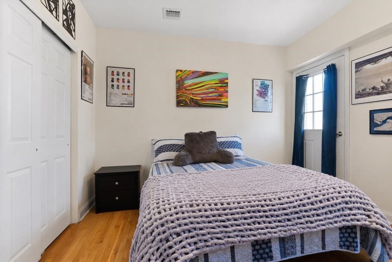 218 Jackson St #7 - Photo 5 of 31