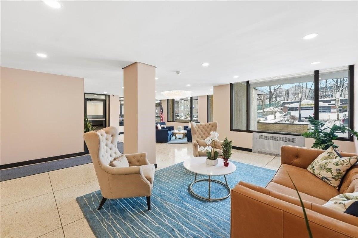 6600 Kennedy Blvd E #23C - Photo 7 of 32