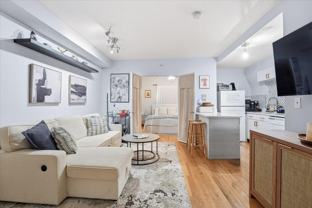 516 Adams St #1F - Photo 1 of 1