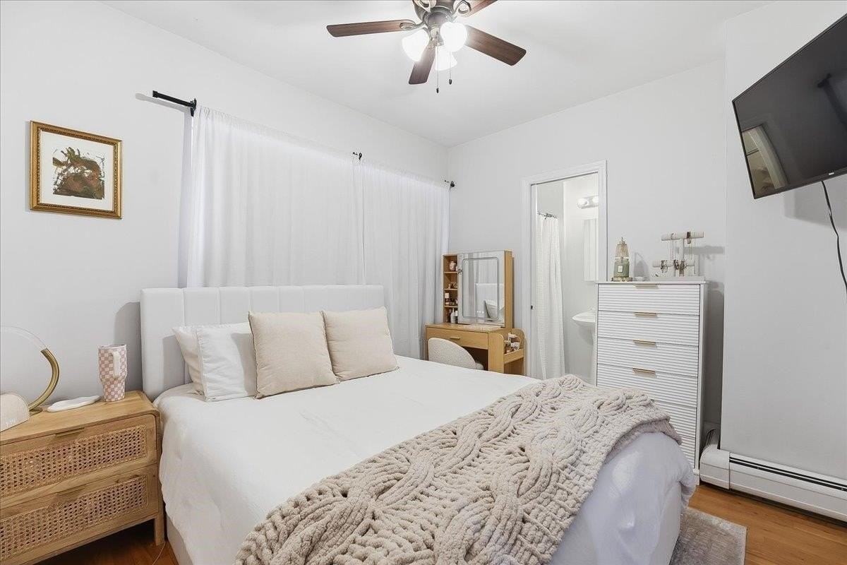 516 Adams St #1F - Photo 5 of 16