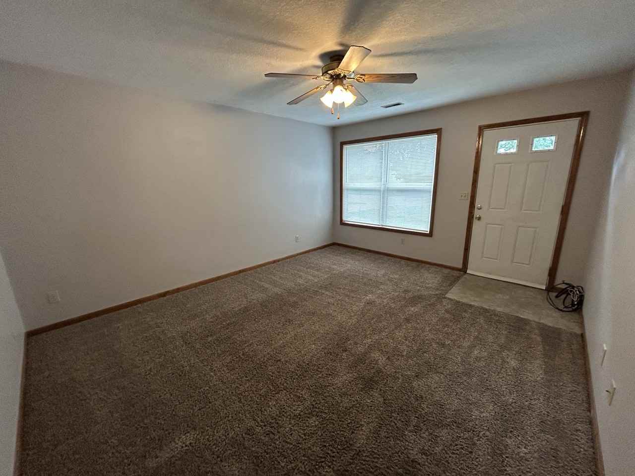 622-624 E 5th - 622 #622 - Photo 2 of 10