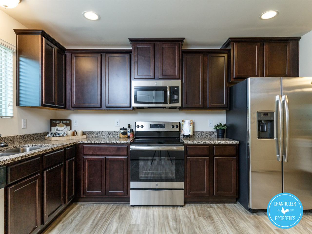 526 Hobkirks Pl #1 - Photo 4 of 30