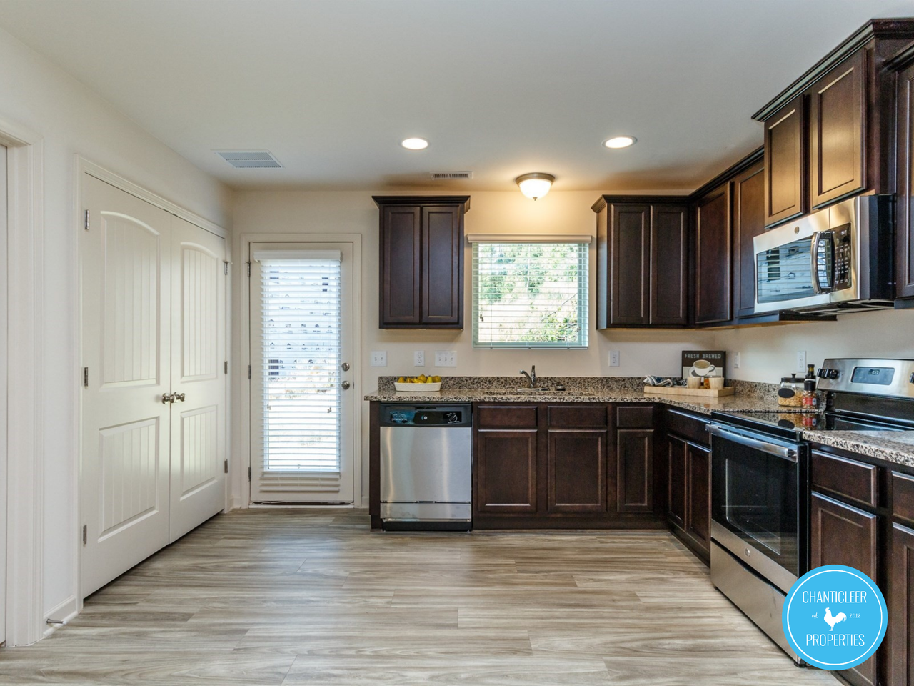526 Hobkirks Pl #1 - Photo 6 of 30