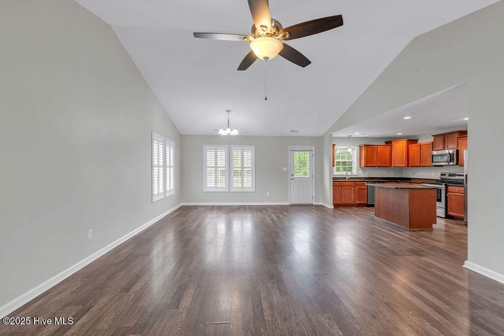 202 Cottage Brook Ct - Photo 3 of 28