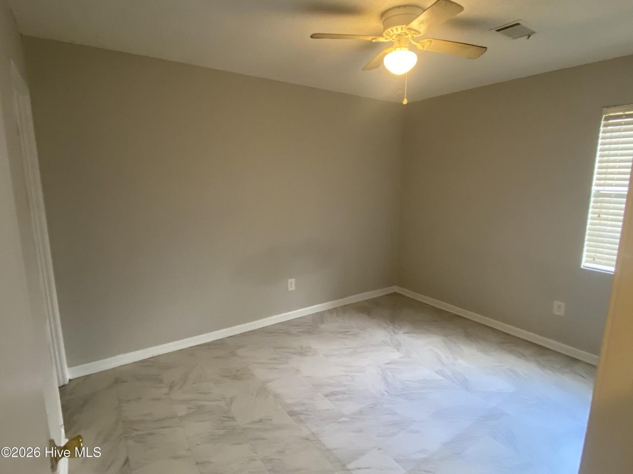 2815 Nighthawk Dr - Photo 2 of 13