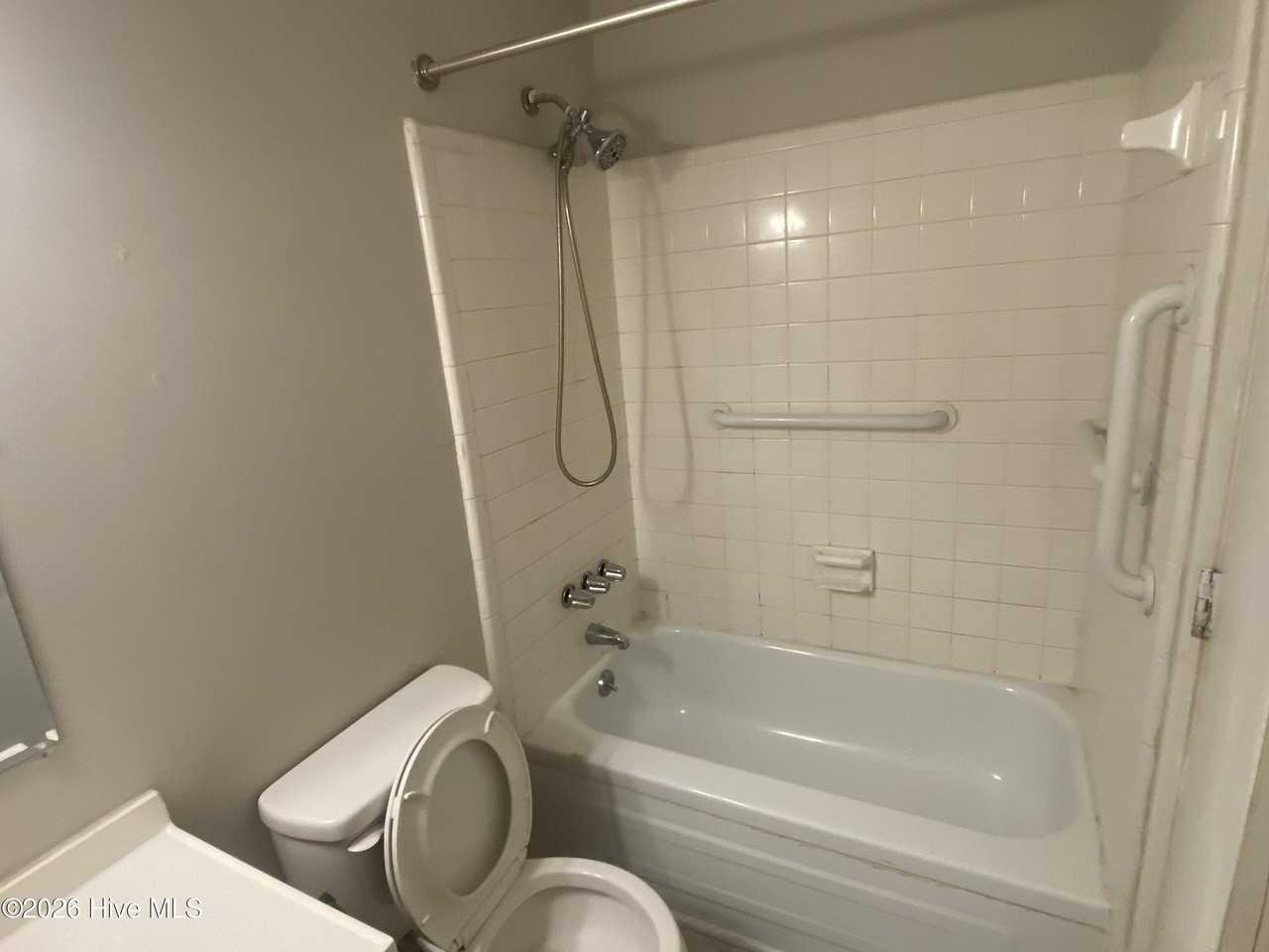 2815 Nighthawk Dr - Photo 4 of 13