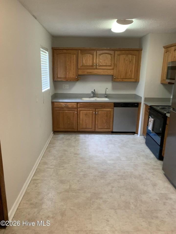 2815 Nighthawk Dr - Photo 6 of 13