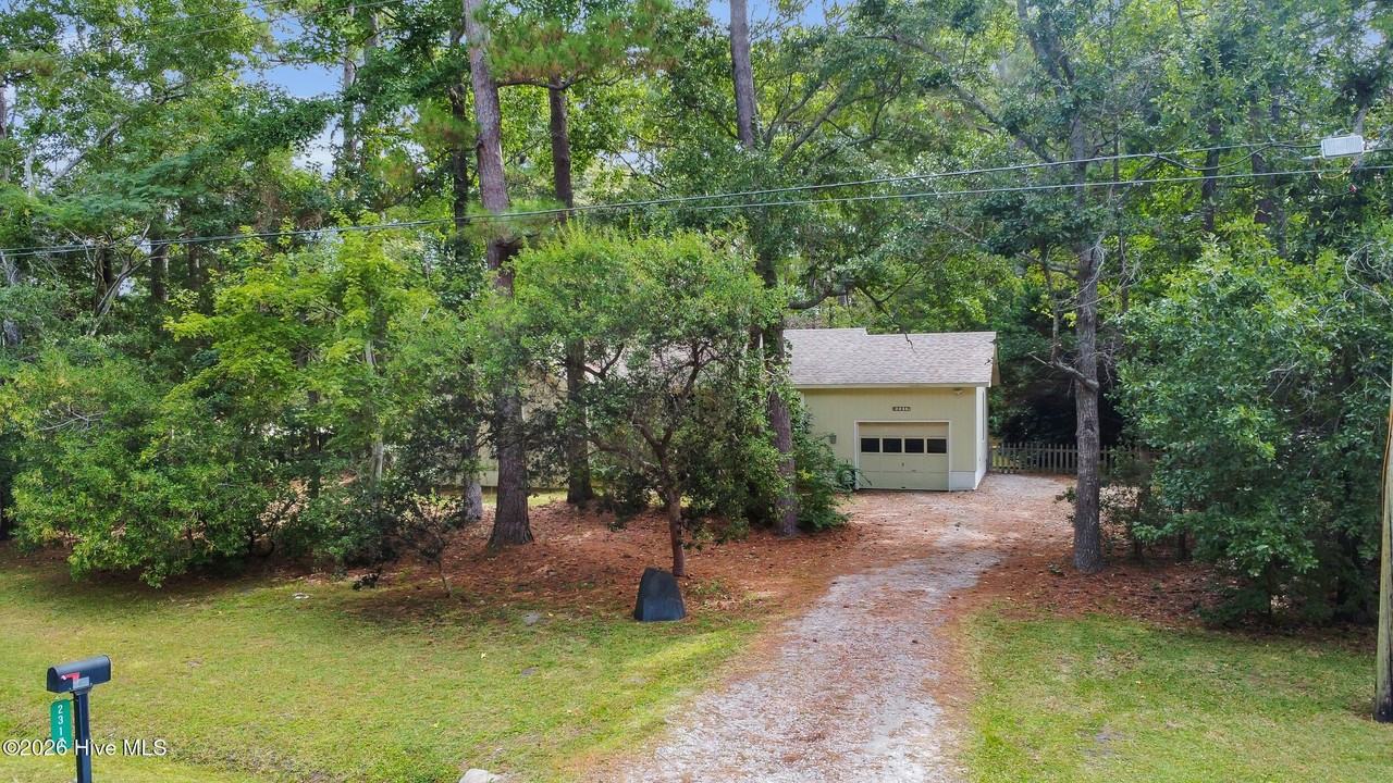 2317 Country Club Rd - Photo 3 of 37