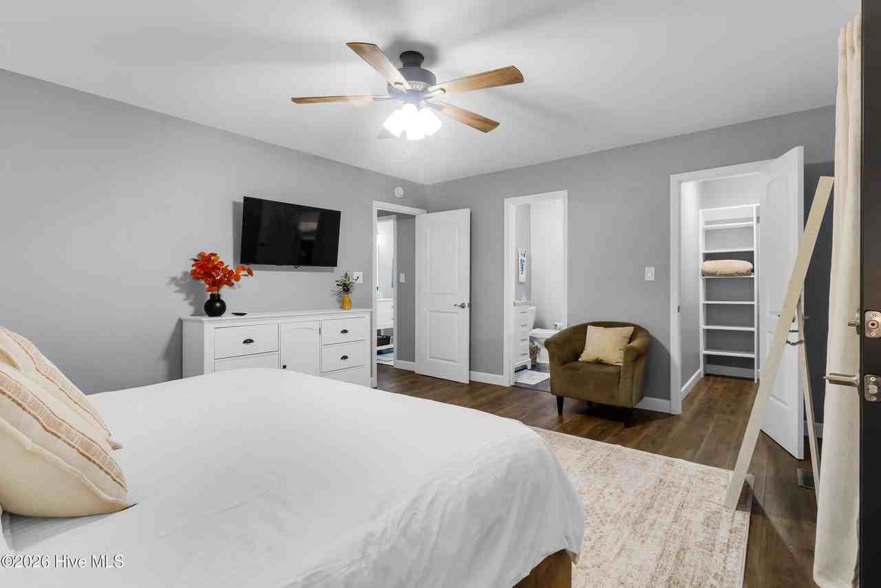 2317 Country Club Rd - Photo 5 of 37