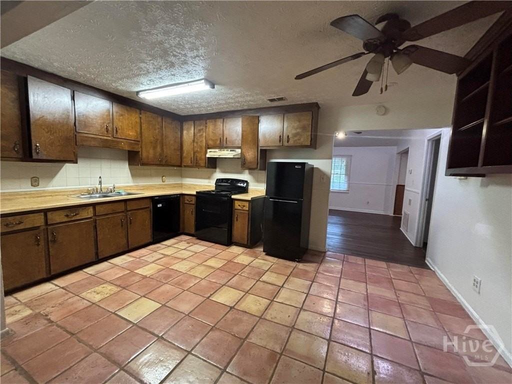 151 Loblolly Dr - Photo 4 of 9