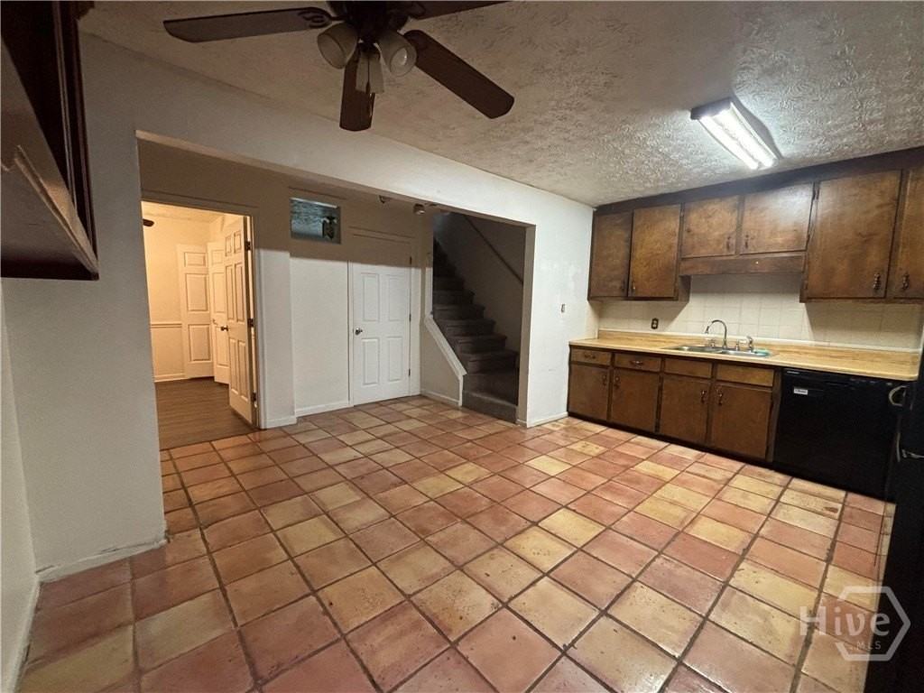 151 Loblolly Dr - Photo 6 of 9
