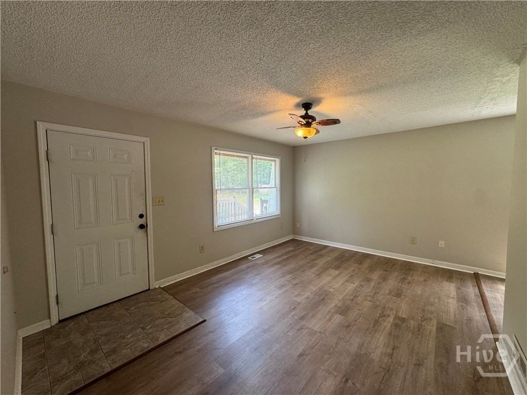 650 Morton Rd - Photo 2 of 13