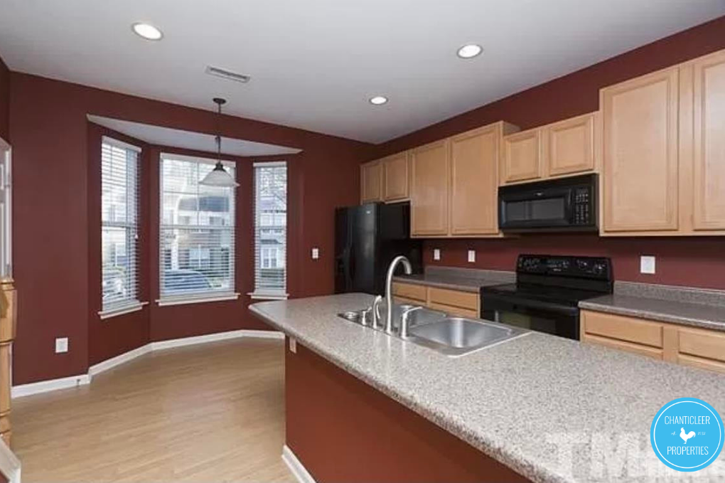 8821 Camden Park Dr #1 - Photo 3 of 19