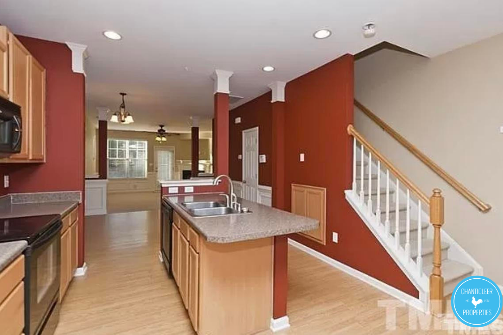 8821 Camden Park Dr #1 - Photo 4 of 19