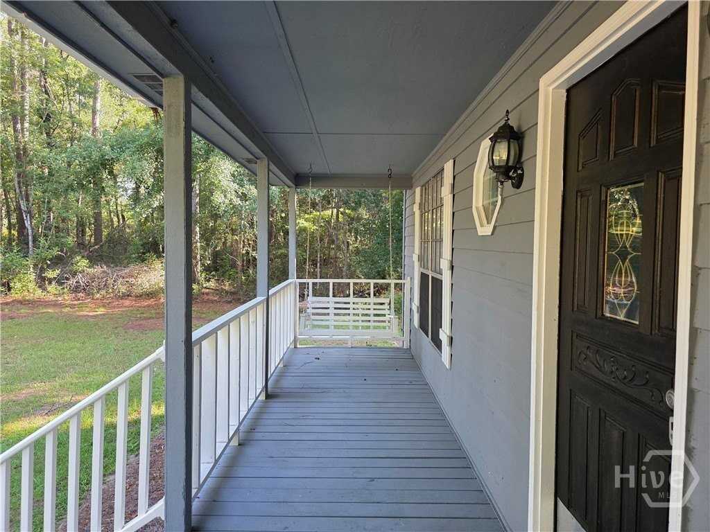 206 Old Lake Rd - Photo 2 of 20