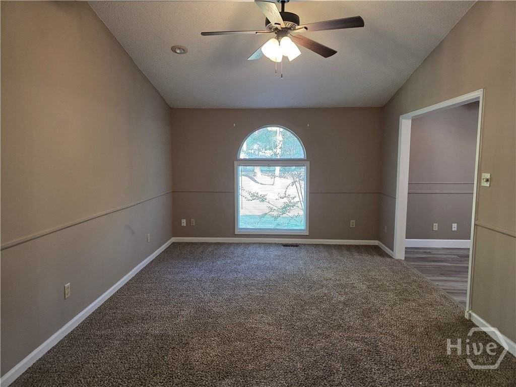 206 Old Lake Rd - Photo 5 of 20