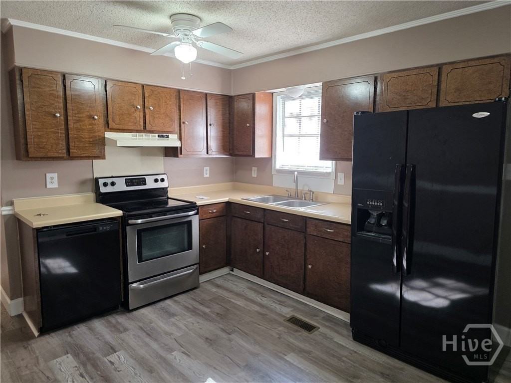 206 Old Lake Rd - Photo 7 of 20