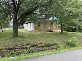 featured image of 146 Roberts St