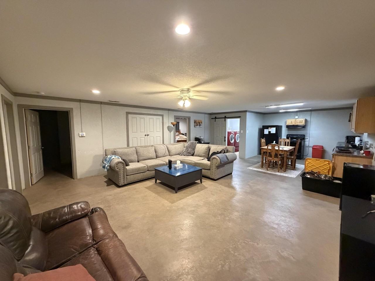 4411 32nd St - Photo 4 of 20