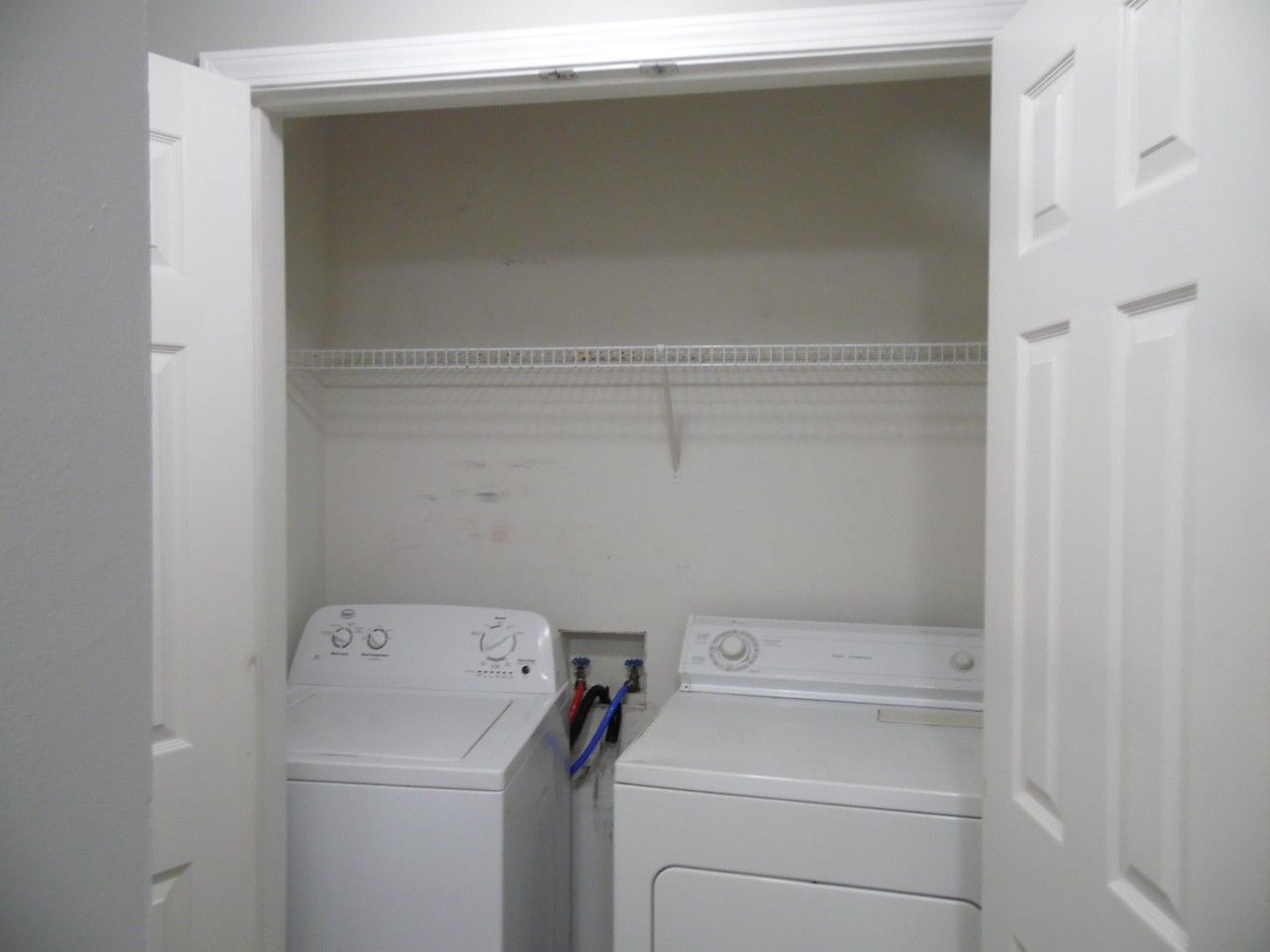 2781 Jacquelyn Ln #211 - Photo 4 of 6