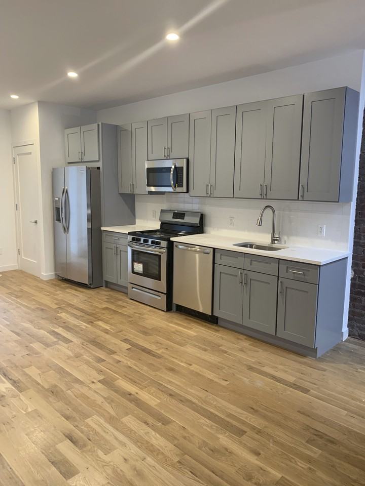 459 Shepherd Avenue #2 - Photo 3 of 10