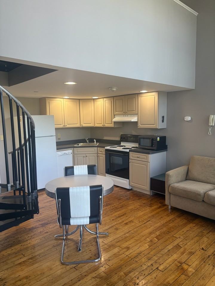 800 James AveUnit 2235 #2235 - Photo 2 of 41