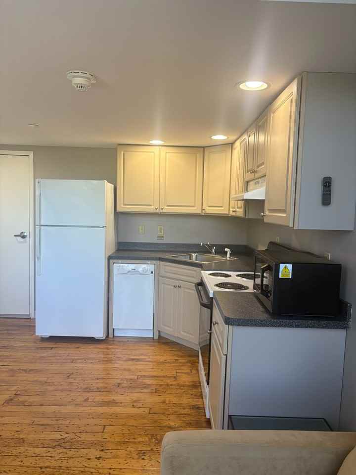 800 James AveUnit 2235 #2235 - Photo 4 of 41
