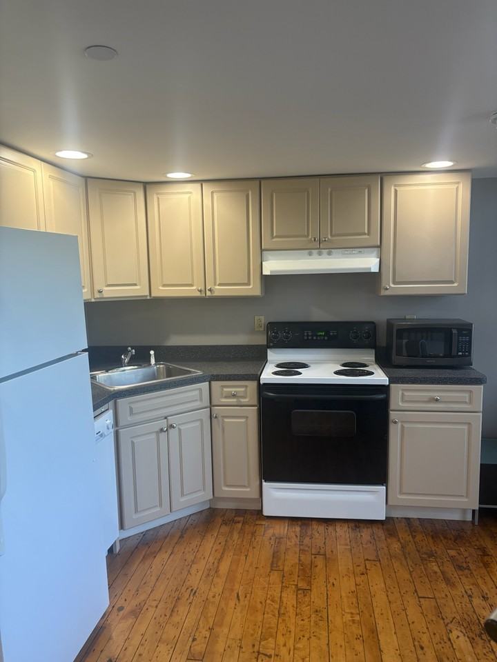 800 James AveUnit 2235 #2235 - Photo 5 of 41