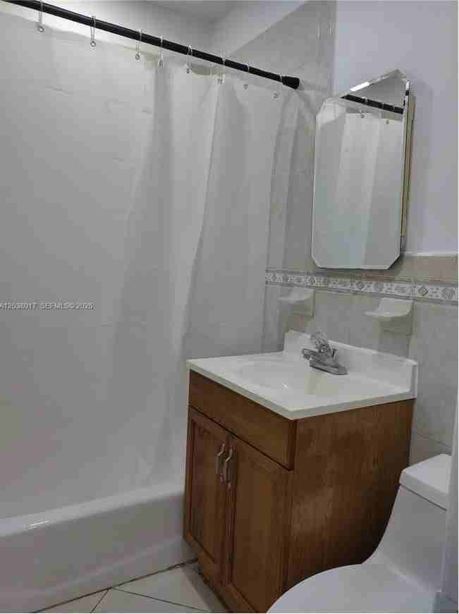 Nw 190th St - Photo 6 of 8