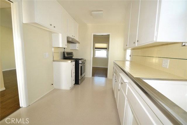 21510 Ellinwood Dr - Photo 5 of 8