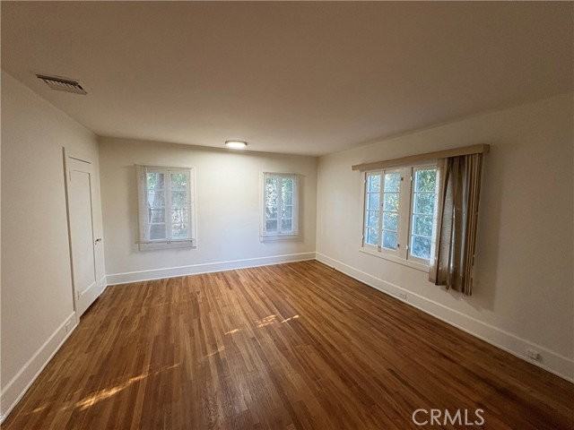 894 S Los Robles Ave - Photo 6 of 8