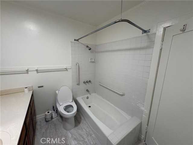 894 S Los Robles Ave - Photo 7 of 8
